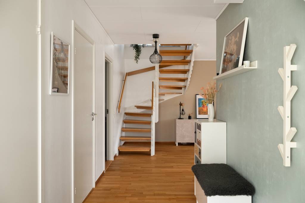 7c005a38322681450f410c6bb9243917